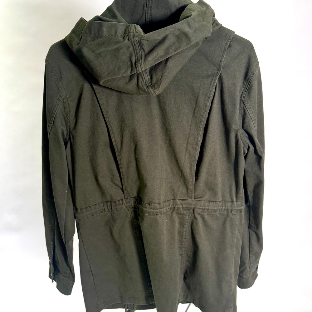 Market and spruce field jacket